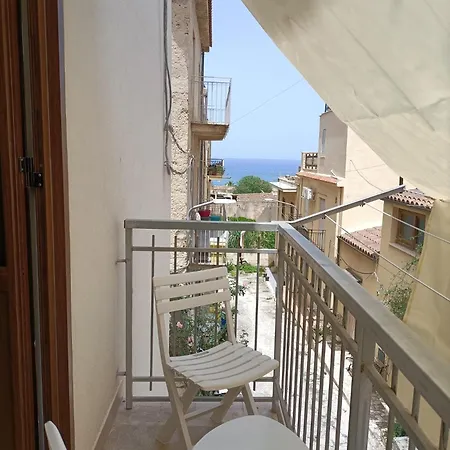 Casa Vacanza La Finestra Sul Porto Castellammare del Golfo Exterior photo