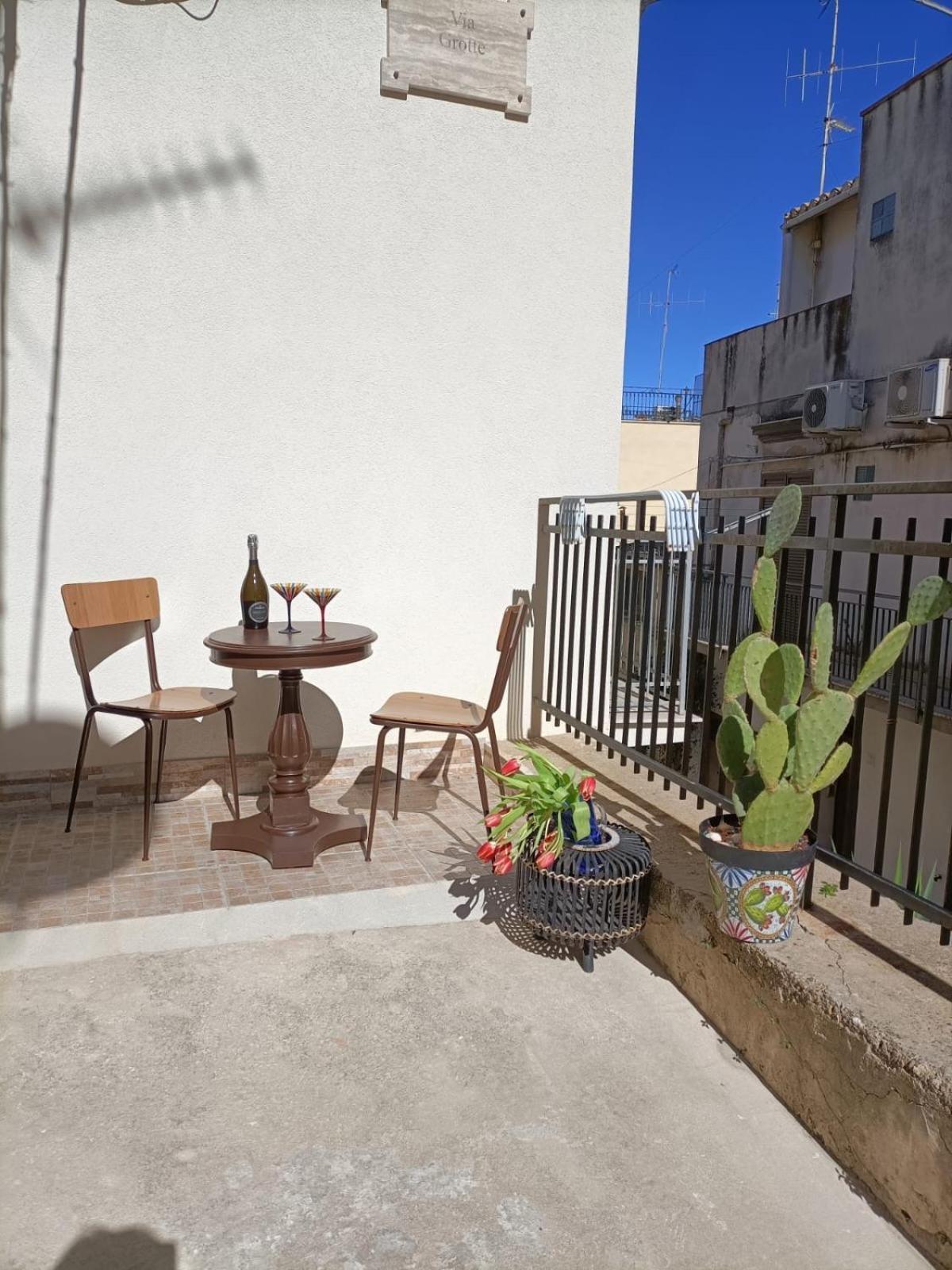 Holiday home Casa La Finestra Sul Porto Castellammare del Golfo